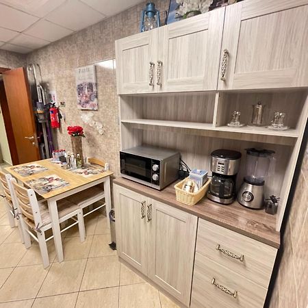 Bright Luxury 2Br Aprt Dubai Marina With Balcony Lägenhet Exteriör bild
